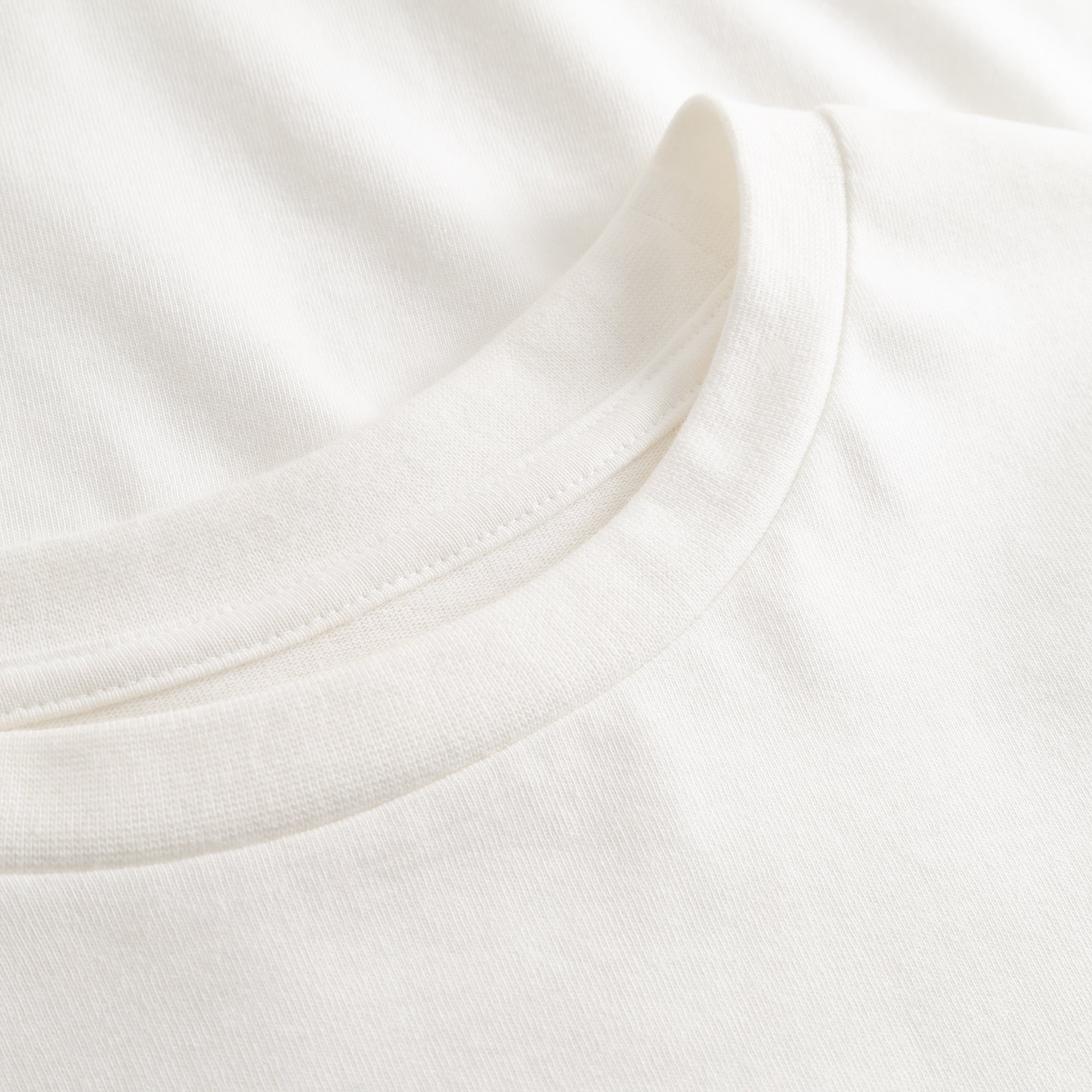 Offcourt Logo Long Sleeve - Off White w. Black