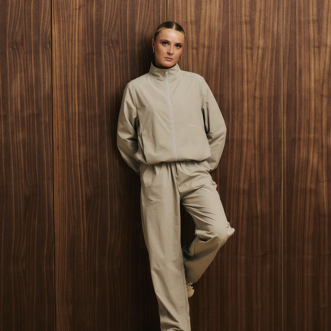 Active Cuera Short Jacket - Taupe