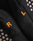 Cuera 2-Pack Grip Sock in Black, grip sole detail