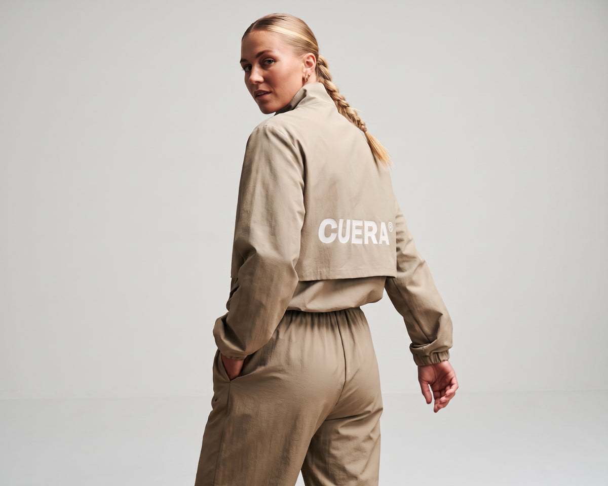 Cuera Track Suit in Taupe – comfort and style for padel and beyond