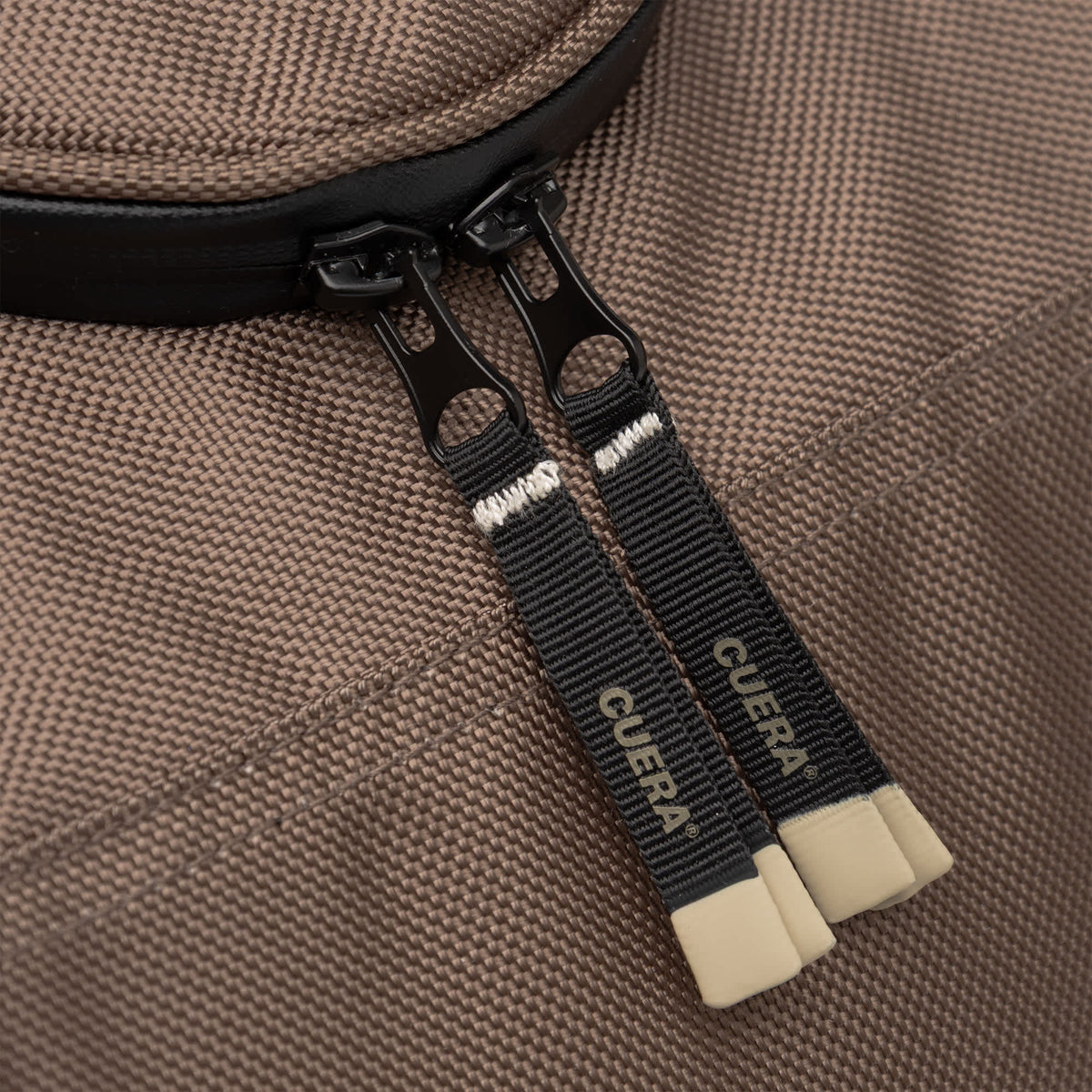 Cuera Oncourt Medium Padel Bag in Walnut, zip and pocket detail